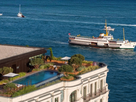 Peninsula istanbulda ic mimar zeynep fadillioglunun imzasini tasiyan kral dairesinde bogaz manzarasiyla uyumanin bedeli 3luqMWlu